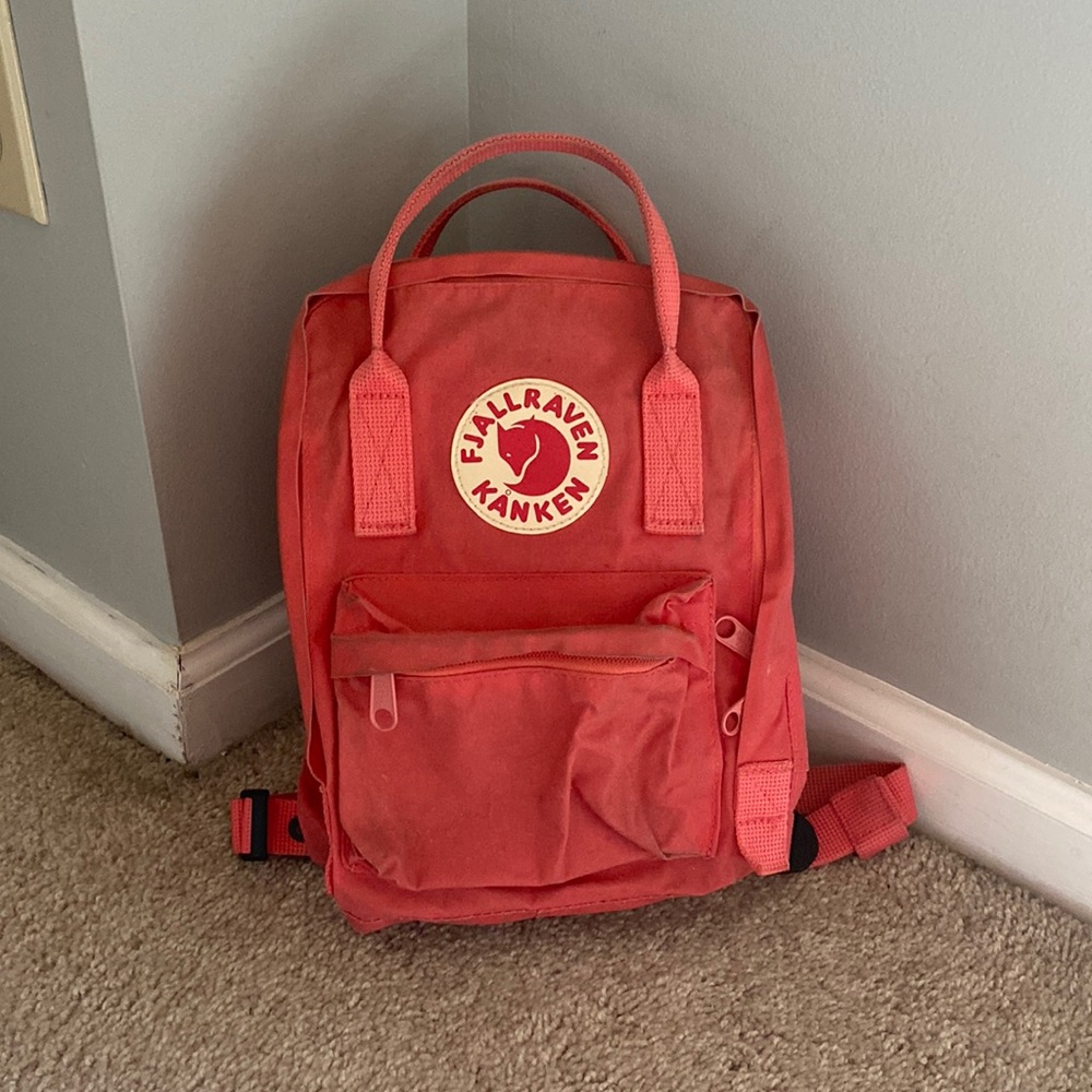 Mini Peach Pink Fjallraven Kanken